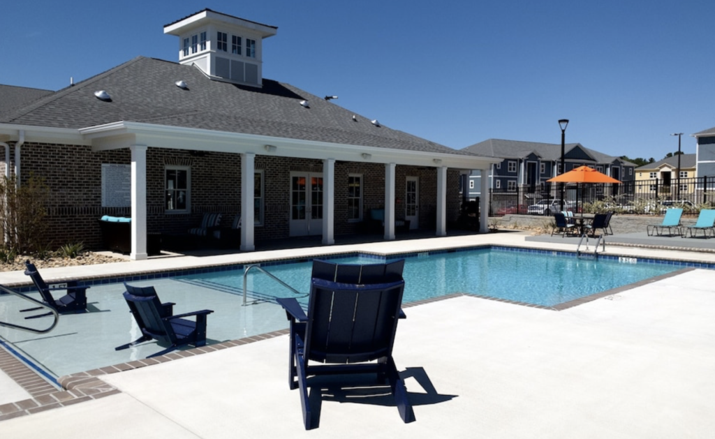 McHenry-Square_Pool