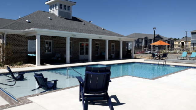 McHenry-Square_Pool